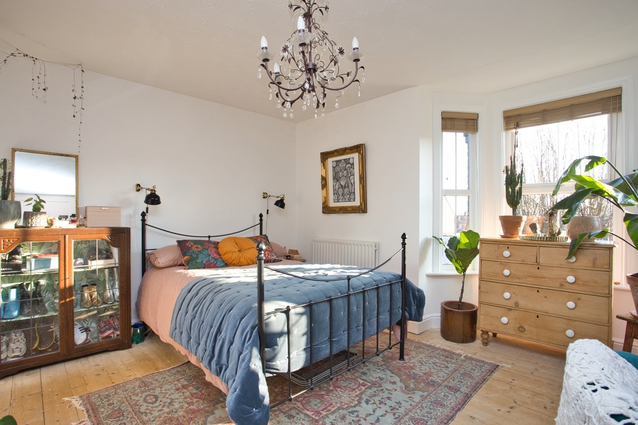 Properties Under Offer in Royal Military Avenue Folkestone