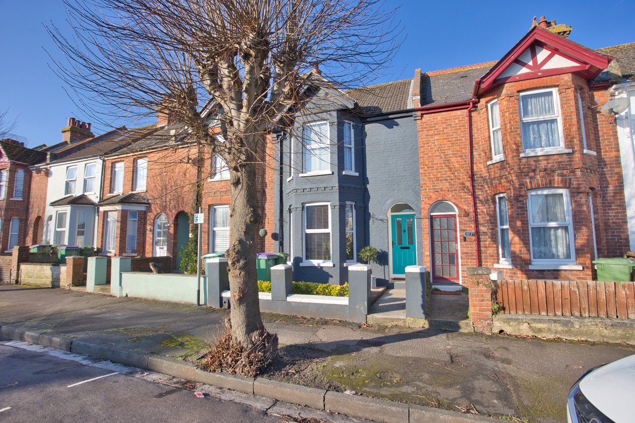 Properties Under Offer in Royal Military Avenue Folkestone
