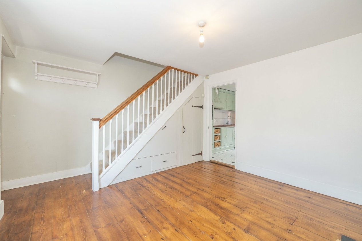 Properties For Sale in Ruckinge Road Bilsington
