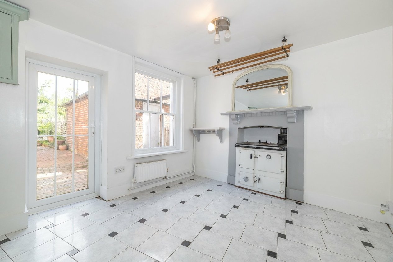 Properties For Sale in Ruckinge Road Bilsington