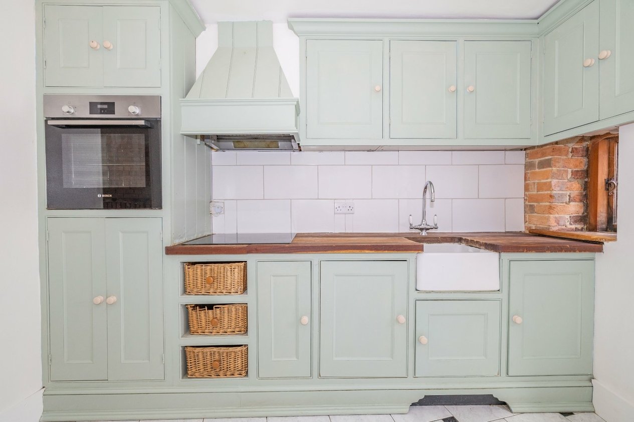Properties For Sale in Ruckinge Road Bilsington