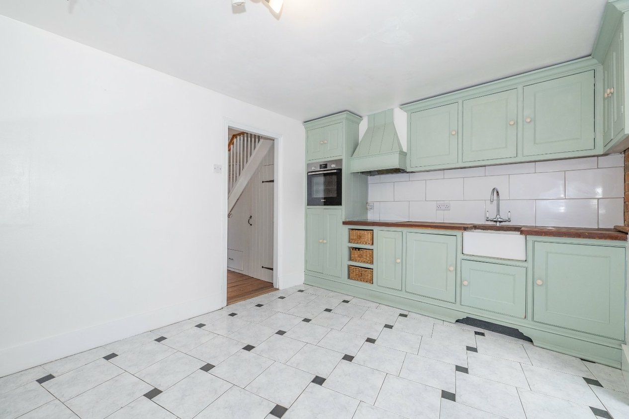 Properties For Sale in Ruckinge Road Bilsington