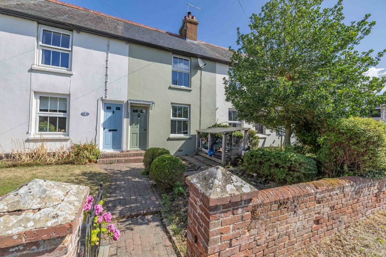 Properties For Sale in Ruckinge Road Bilsington