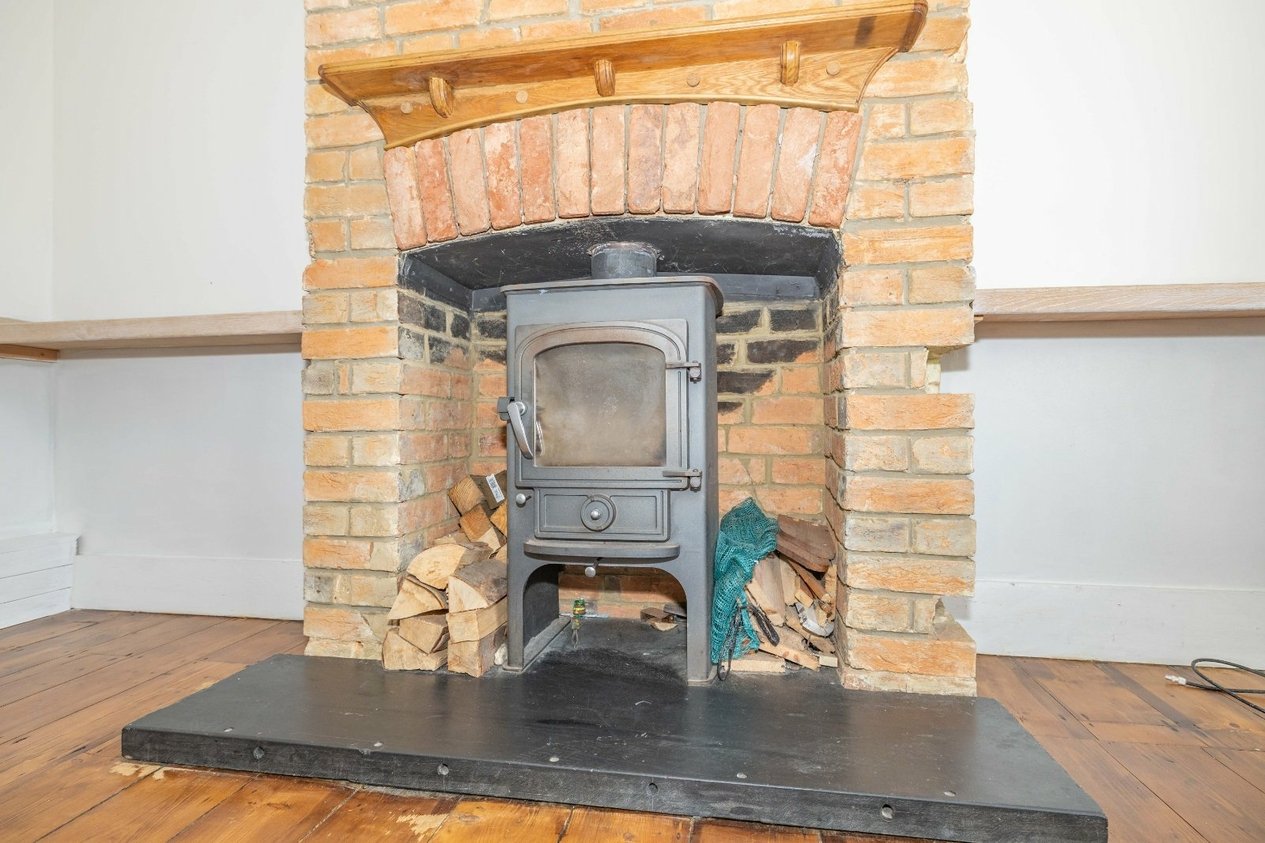 Properties For Sale in Ruckinge Road Bilsington