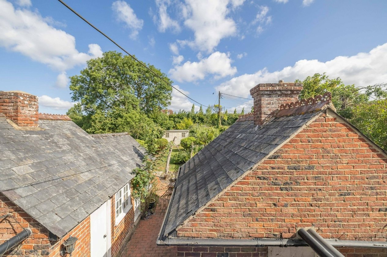 Properties For Sale in Ruckinge Road Bilsington