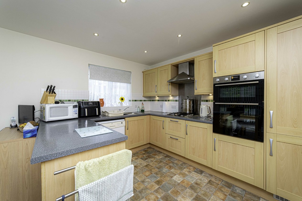 Properties For Sale in Running Foxes Lane Ashford