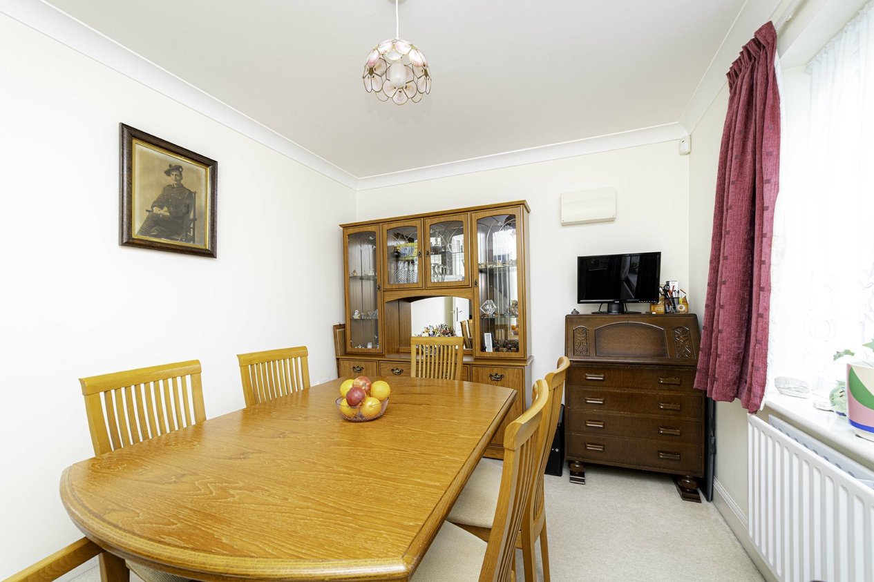 Properties For Sale in Running Foxes Lane Ashford