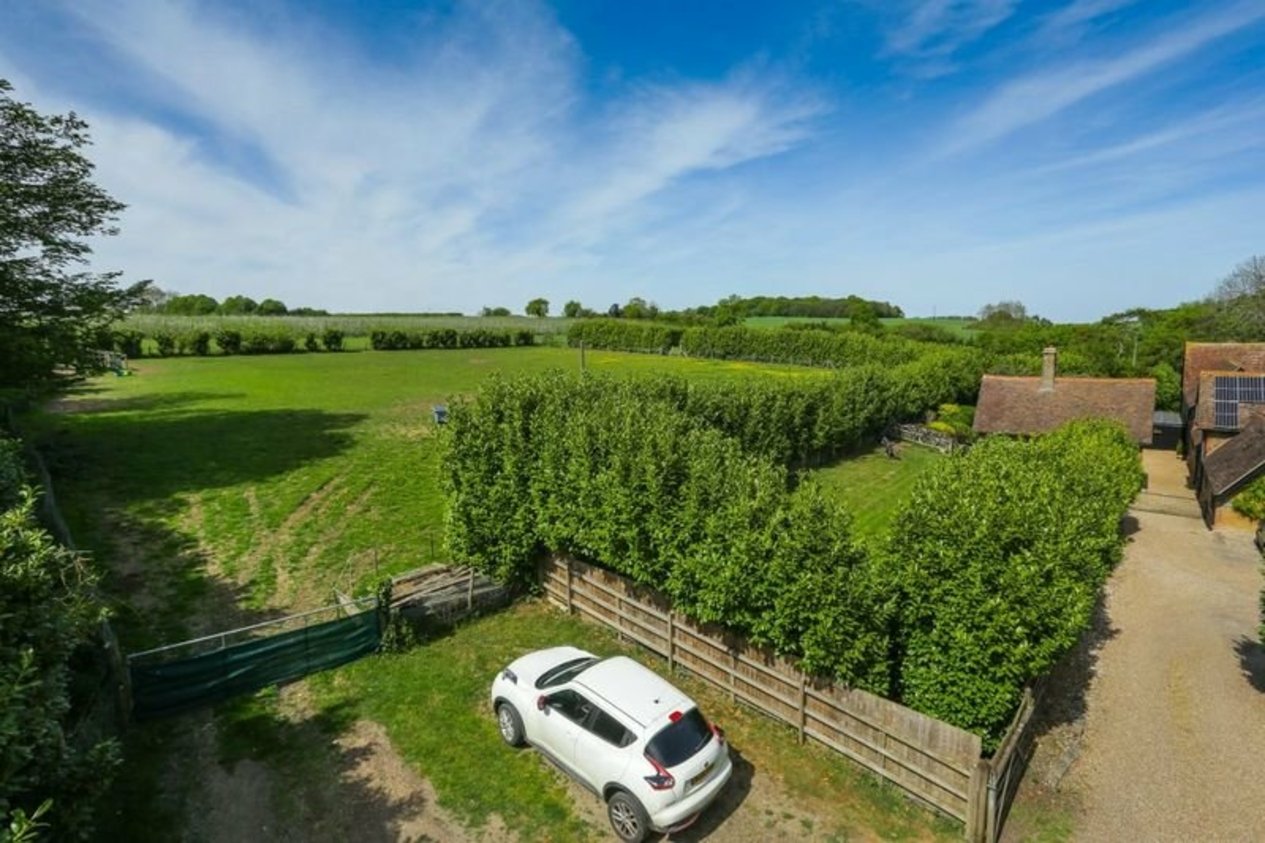 Properties Under Offer in Rushett Lane Norton