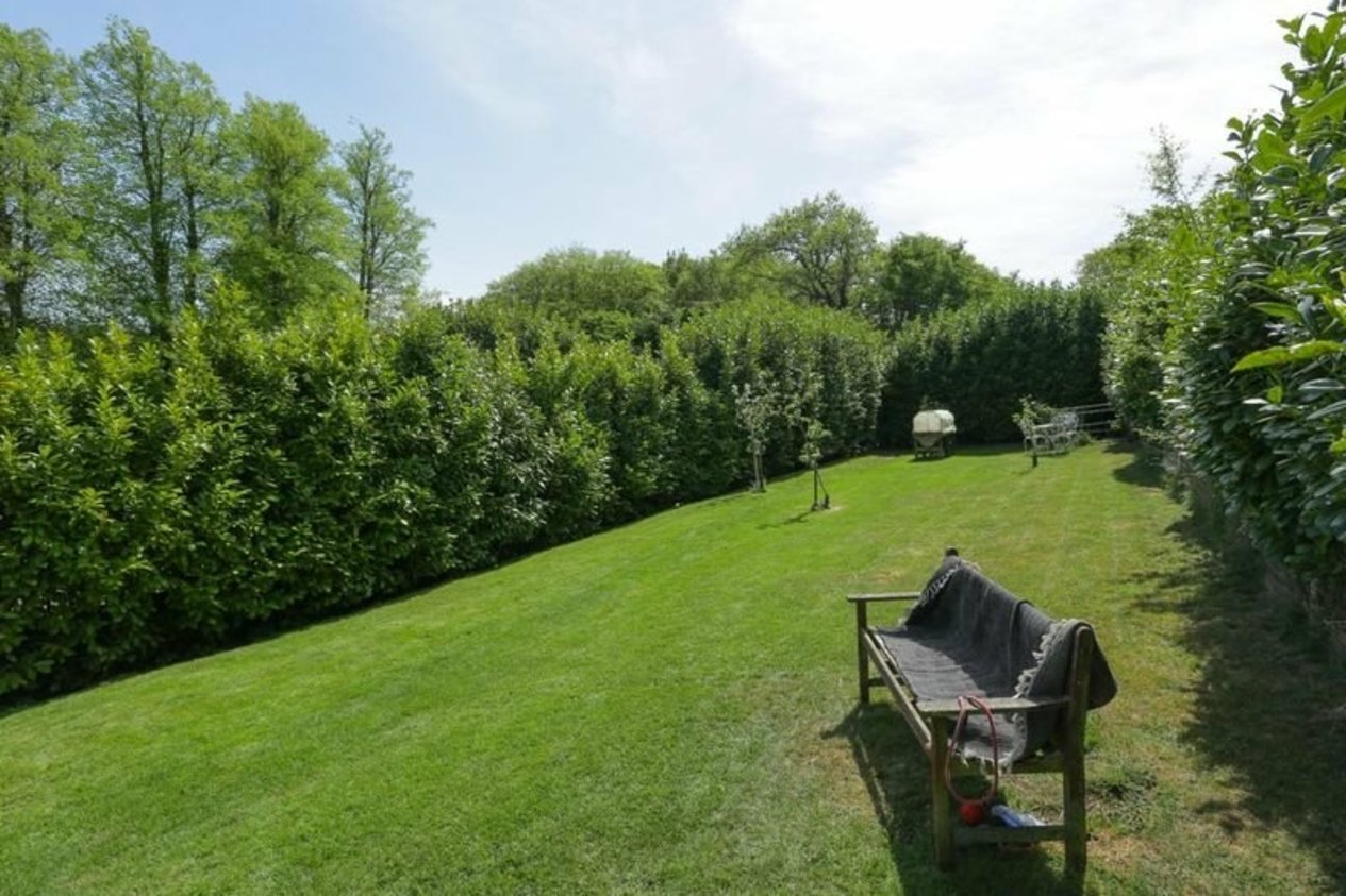 Properties Under Offer in Rushett Lane Norton
