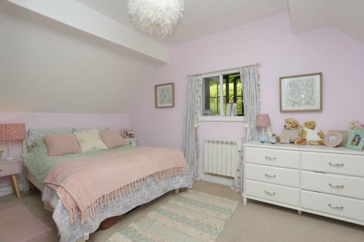 Properties Under Offer in Rushett Lane Norton