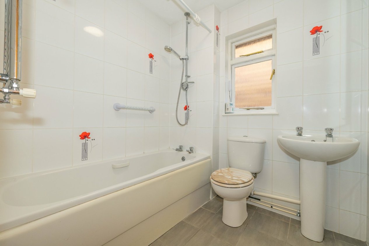 Properties For Sale in Rye Court Ashford