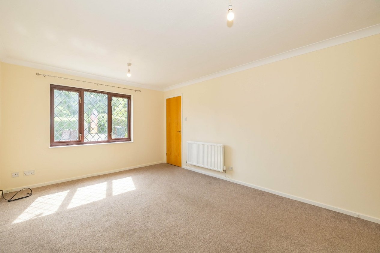 Properties For Sale in Rye Court Ashford
