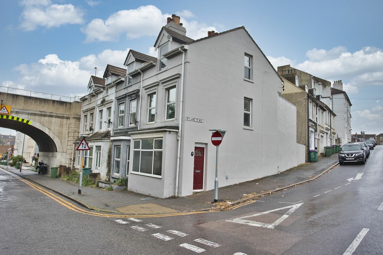 Properties For Sale in Ryland Place  Folkestone