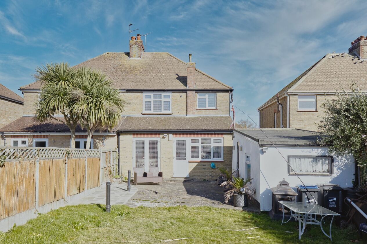 Properties For Sale in Salisbury Avenue  Broadstairs