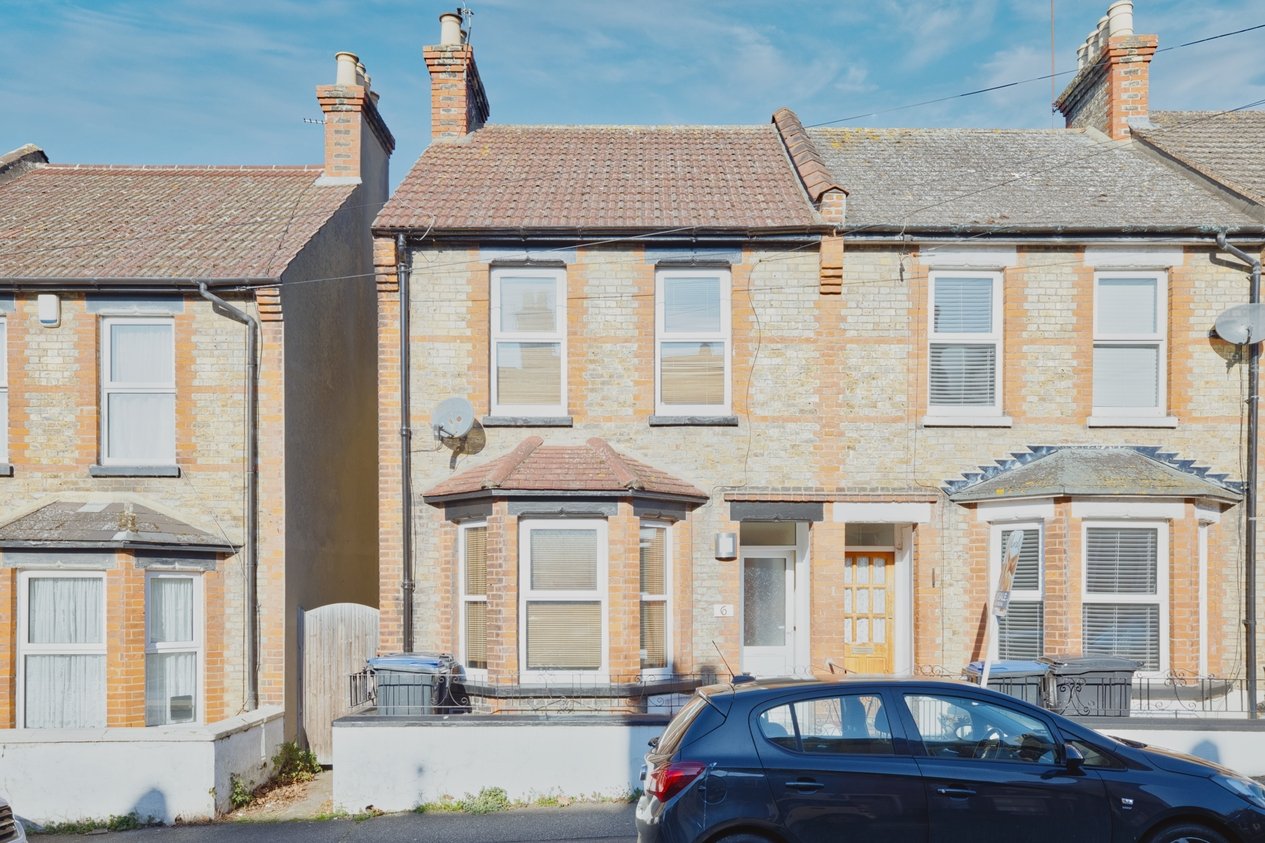 Properties Under Offer in Salisbury Avenue Ramsgate