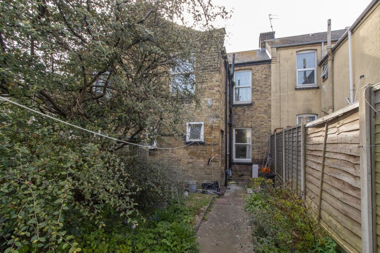 Properties Sold Subject To Contract in Salmestone Road 