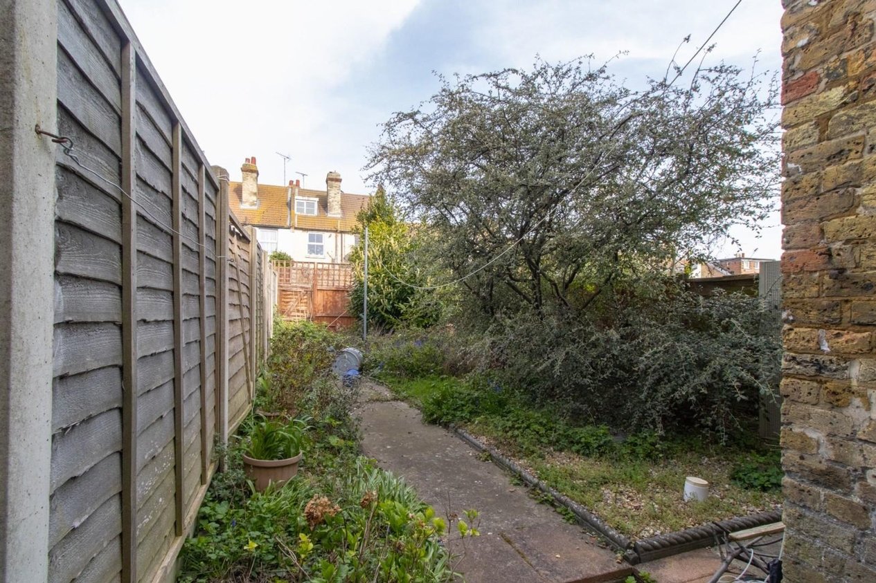 Properties Sold Subject To Contract in Salmestone Road  Margate