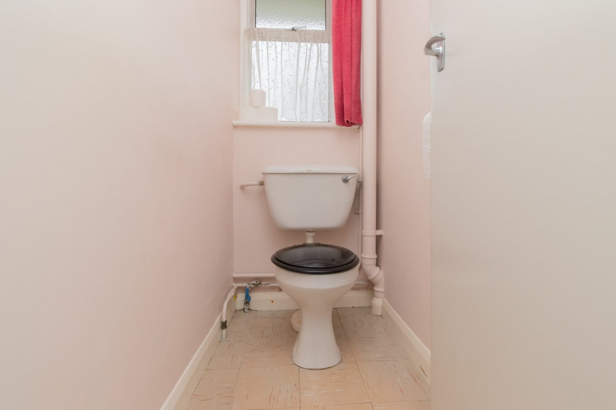 Properties Under Offer in Saltwood Gardens Cliftonville