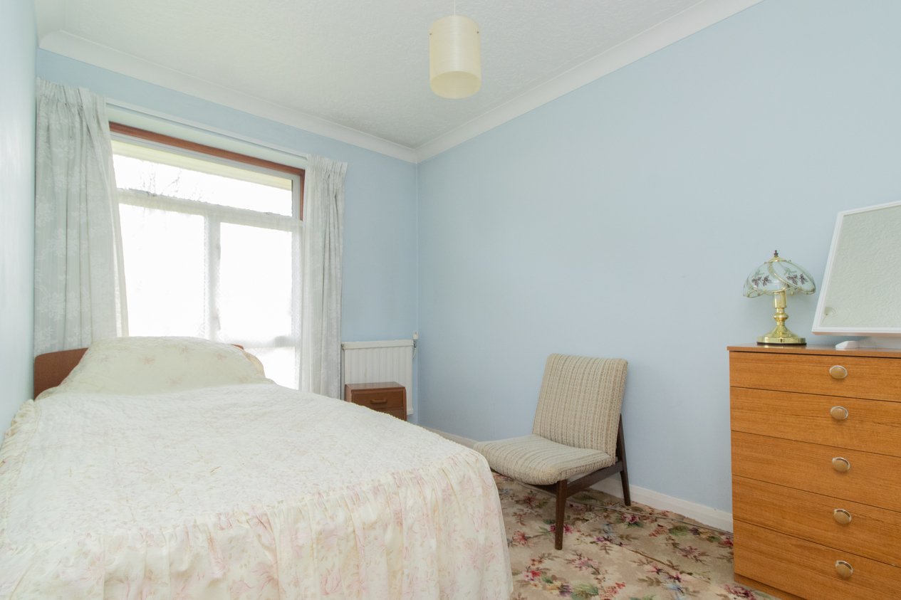 Properties Under Offer in Saltwood Gardens Cliftonville