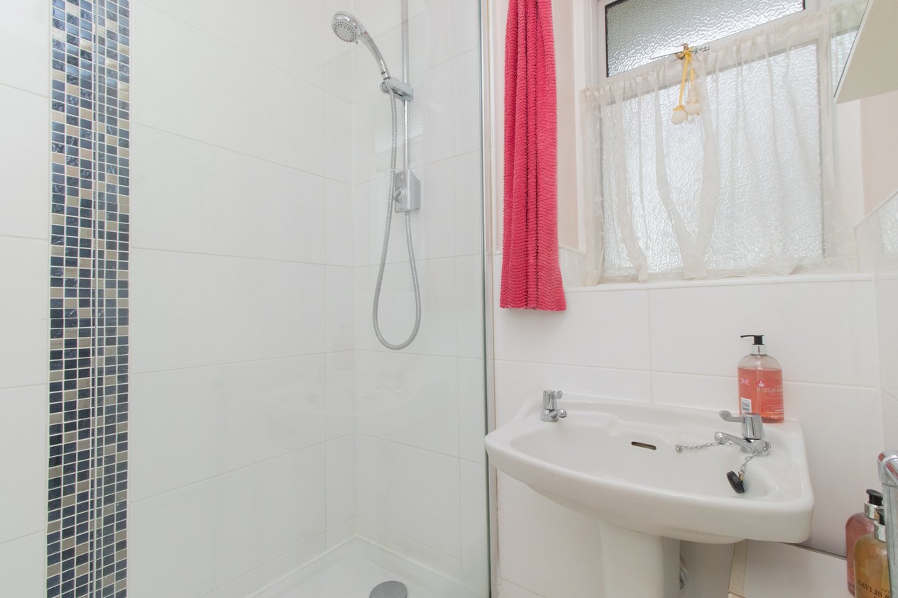 Properties Under Offer in Saltwood Gardens Cliftonville