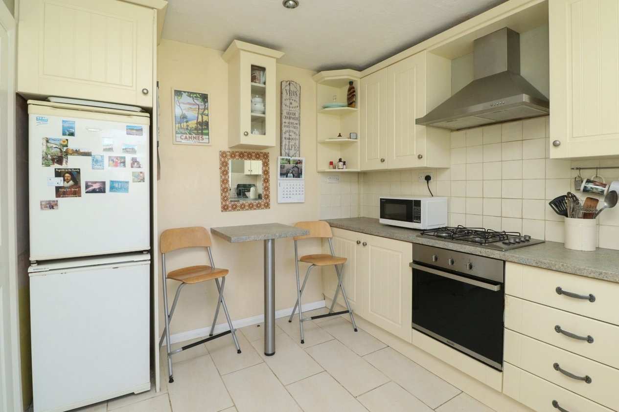 Properties Under Offer in Saltwood Gardens Margate