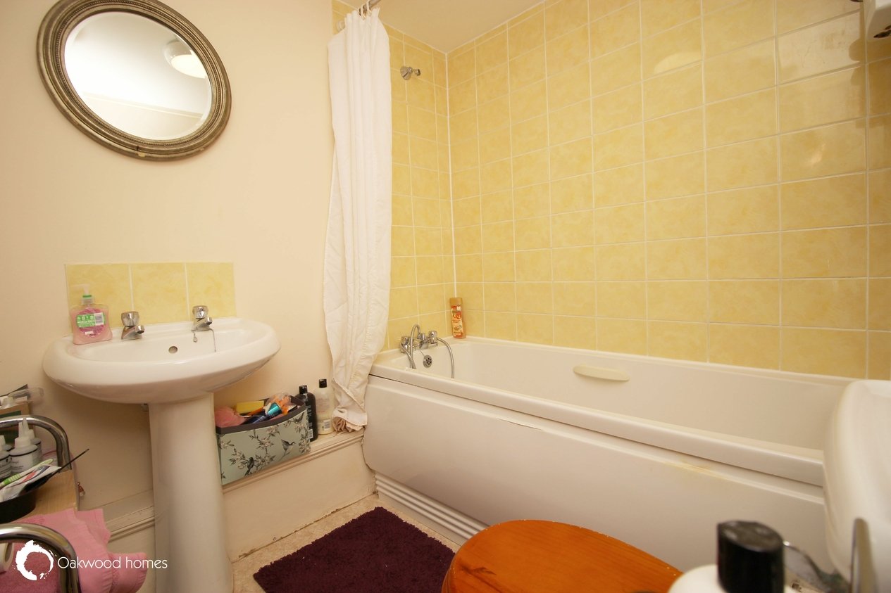 Properties Under Offer in Samuel Court Cliftonville