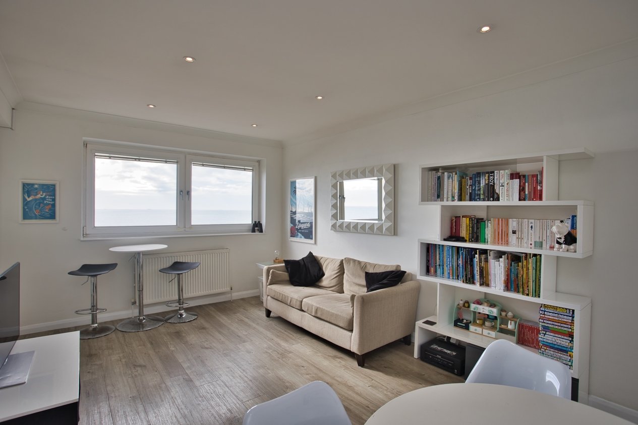 Properties Under Offer in Sandgate High Street Folkestone