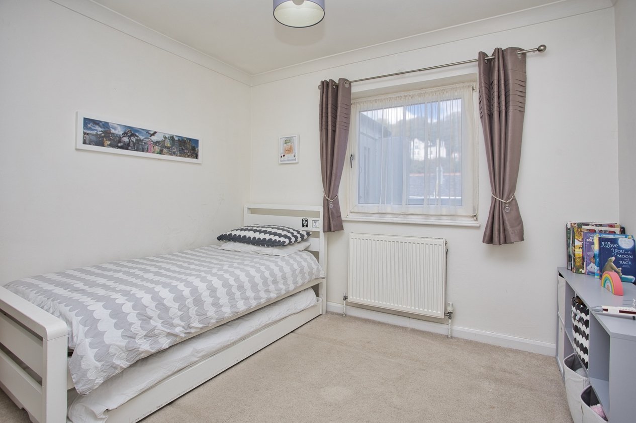 Properties Under Offer in Sandgate High Street Folkestone
