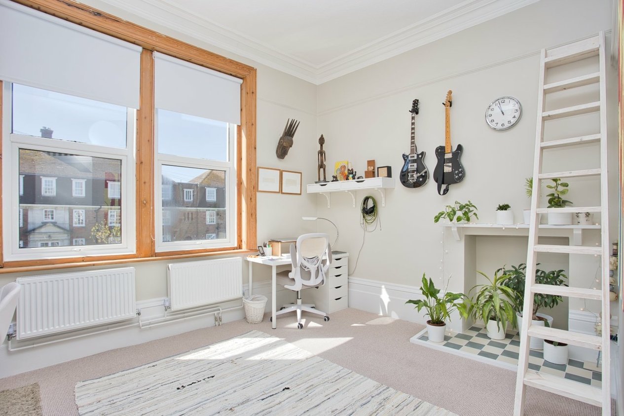 Properties For Sale in Sandgate Road Folkestone