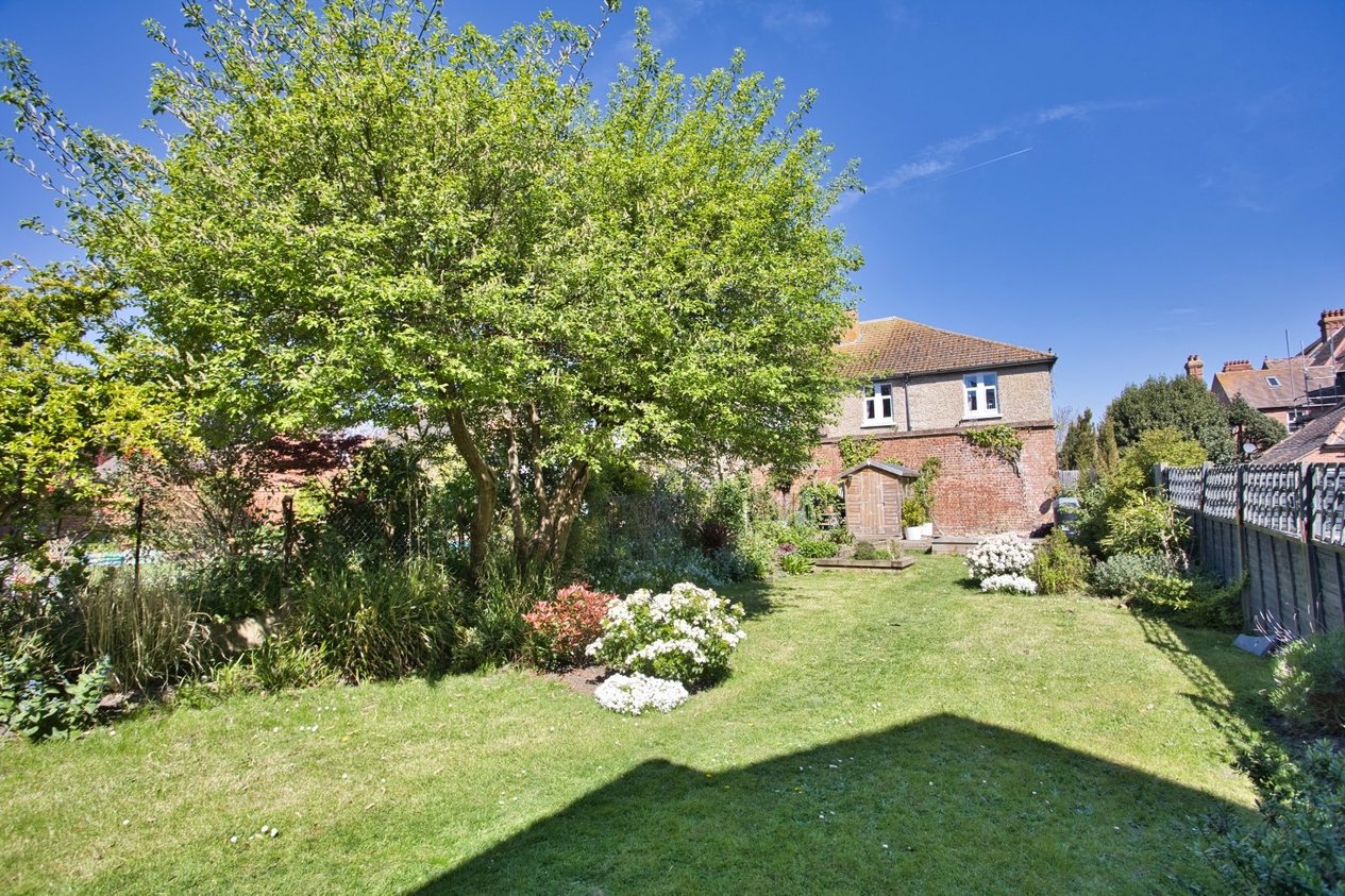 Properties For Sale in Sandgate Road Folkestone