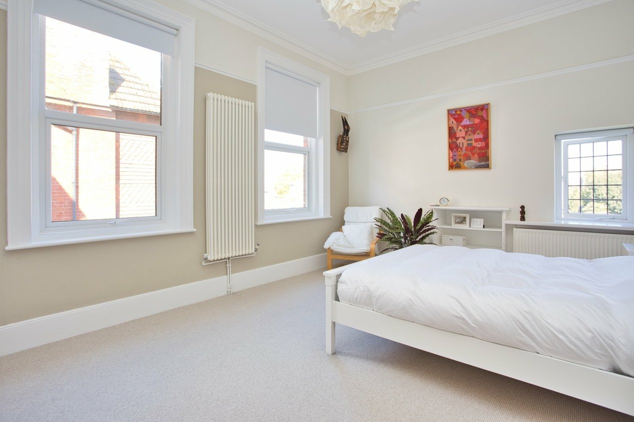 Properties For Sale in Sandgate Road Folkestone