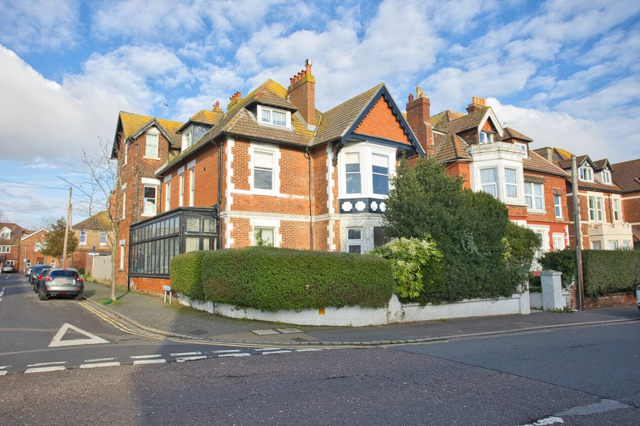 Properties For Sale in Sandgate Road  Folkestone