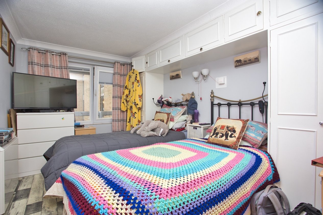 Properties For Sale in Sandgate Road Folkestone
