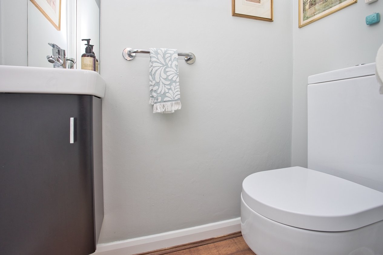 Properties For Sale in Sandgate Road Folkestone