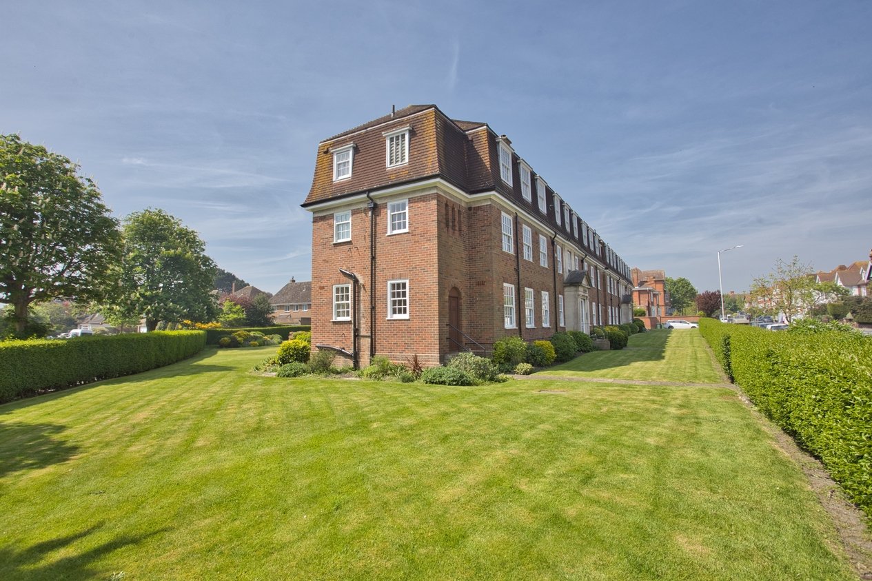 Properties For Sale in Sandgate Road Folkestone