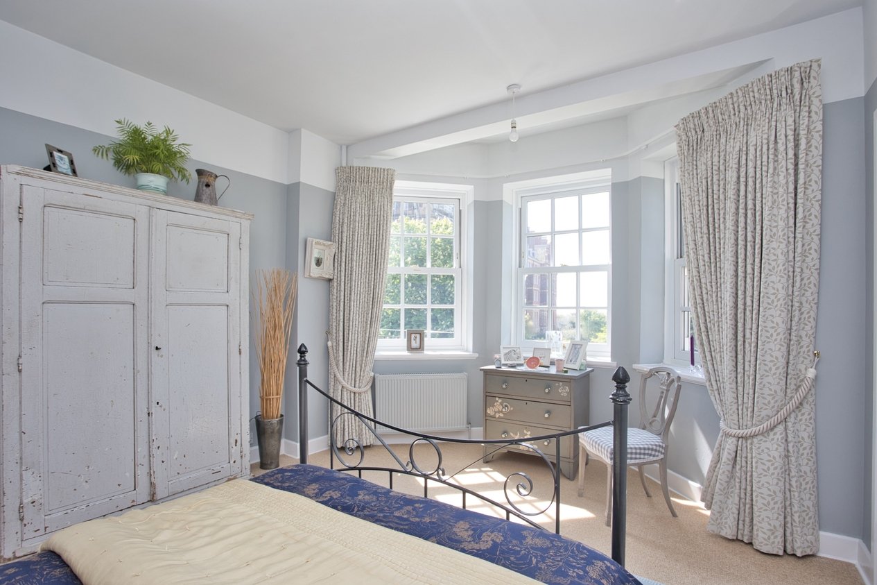 Properties For Sale in Sandgate Road Folkestone