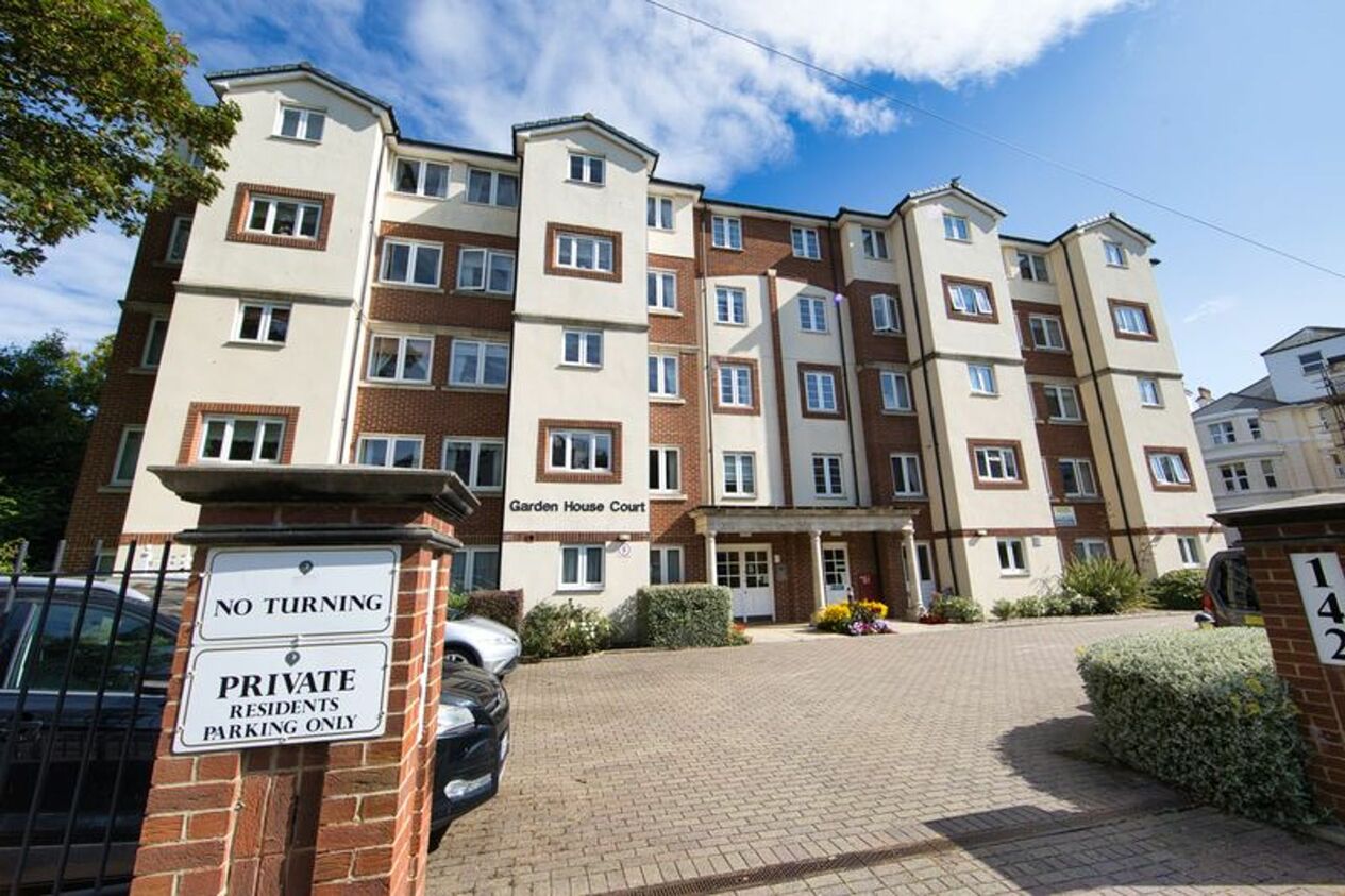 Properties Sold Subject To Contract in Sandgate Road  Garden House Court