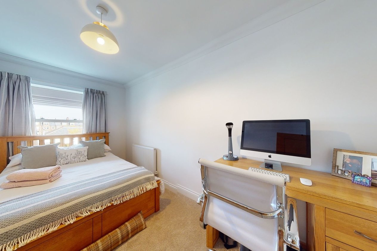 Properties Sold Subject To Contract in Sandgate Road  Waldorf Apartments Sandgate Road