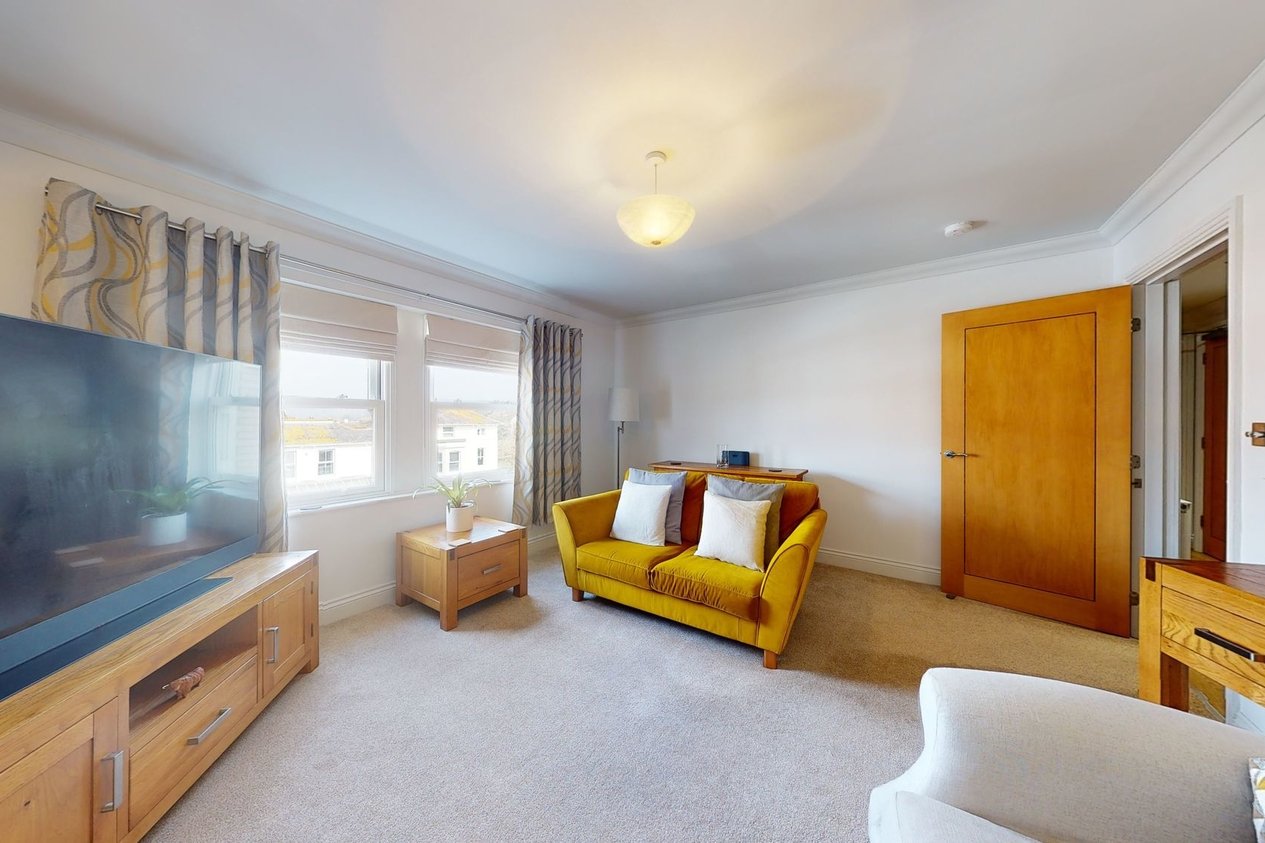 Properties Sold Subject To Contract in Sandgate Road  Waldorf Apartments Sandgate Road