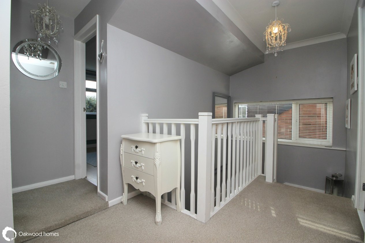 Properties Under Offer in Sandhurst Road 