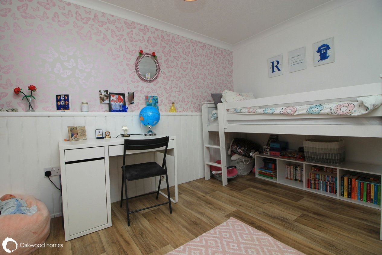 Properties Under Offer in Sandhurst Road 