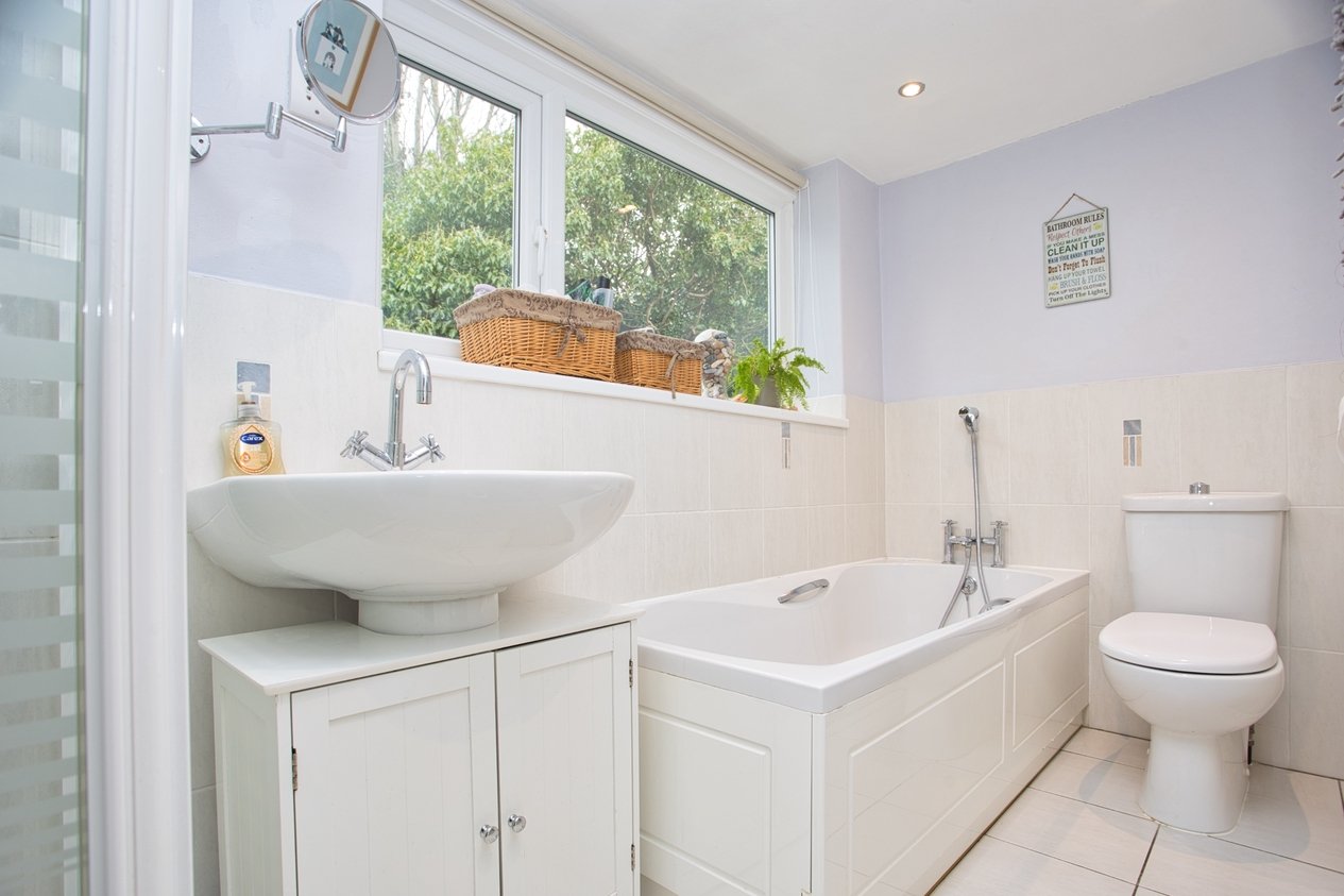 Properties Under Offer in Sandwich Road Sandwich