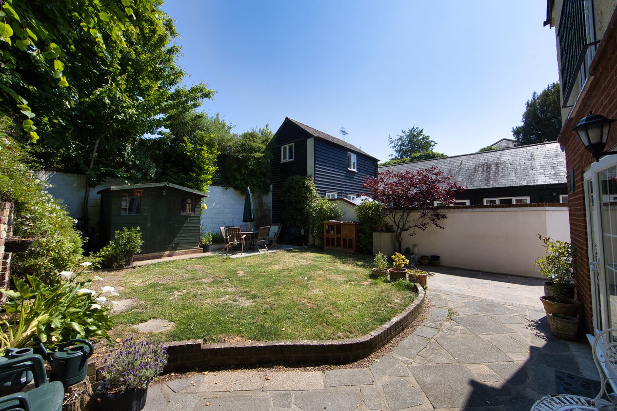 Properties Under Offer in Sandwich Road Sandwich