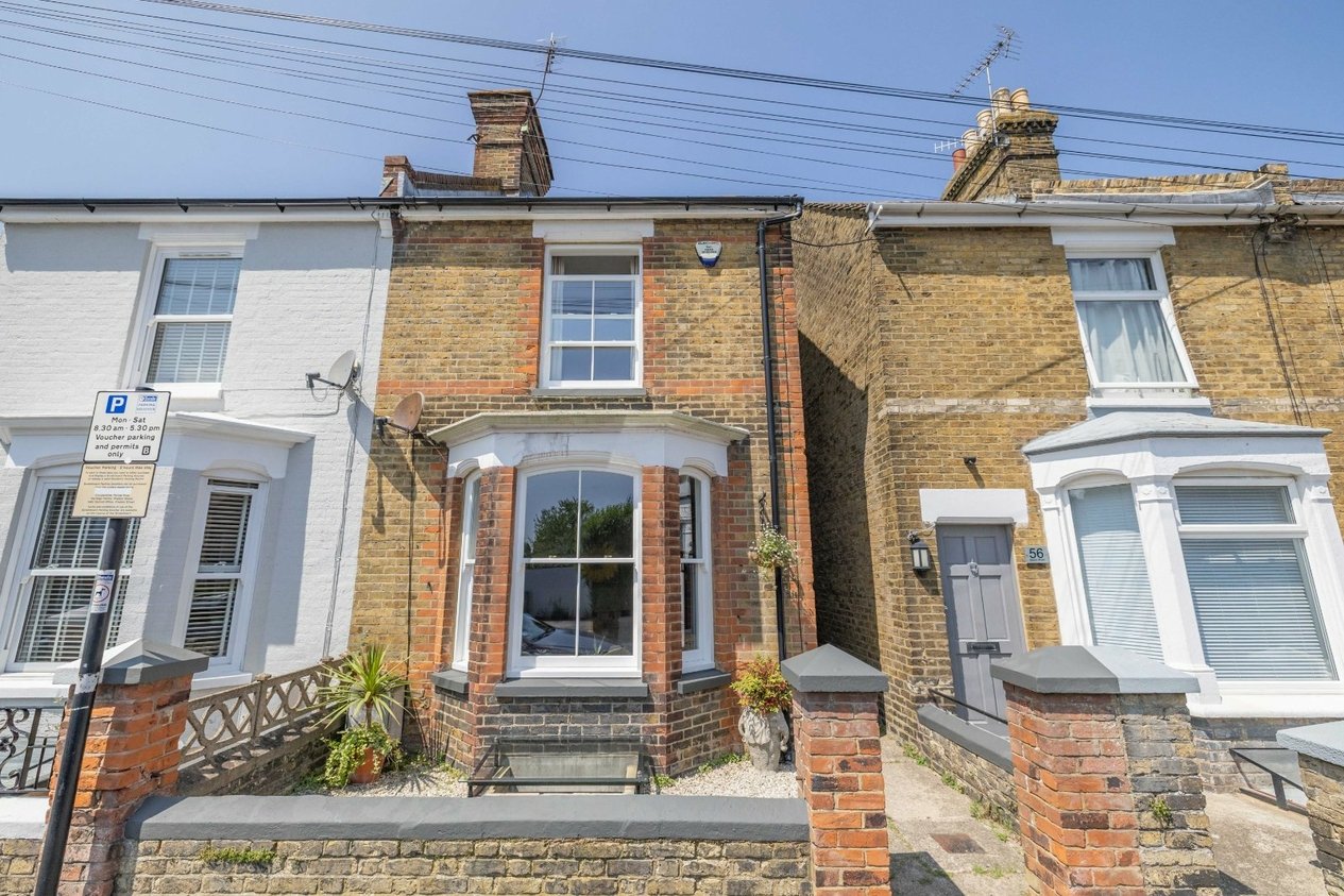 Properties Under Offer in Saxon Road Faversham