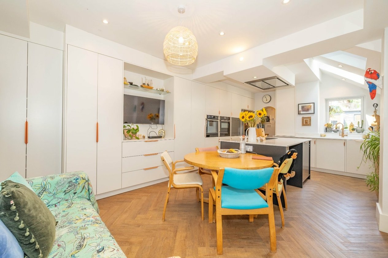 Properties Under Offer in Saxon Road Faversham