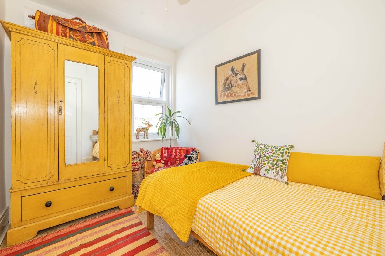 Properties Under Offer in Saxon Road Faversham