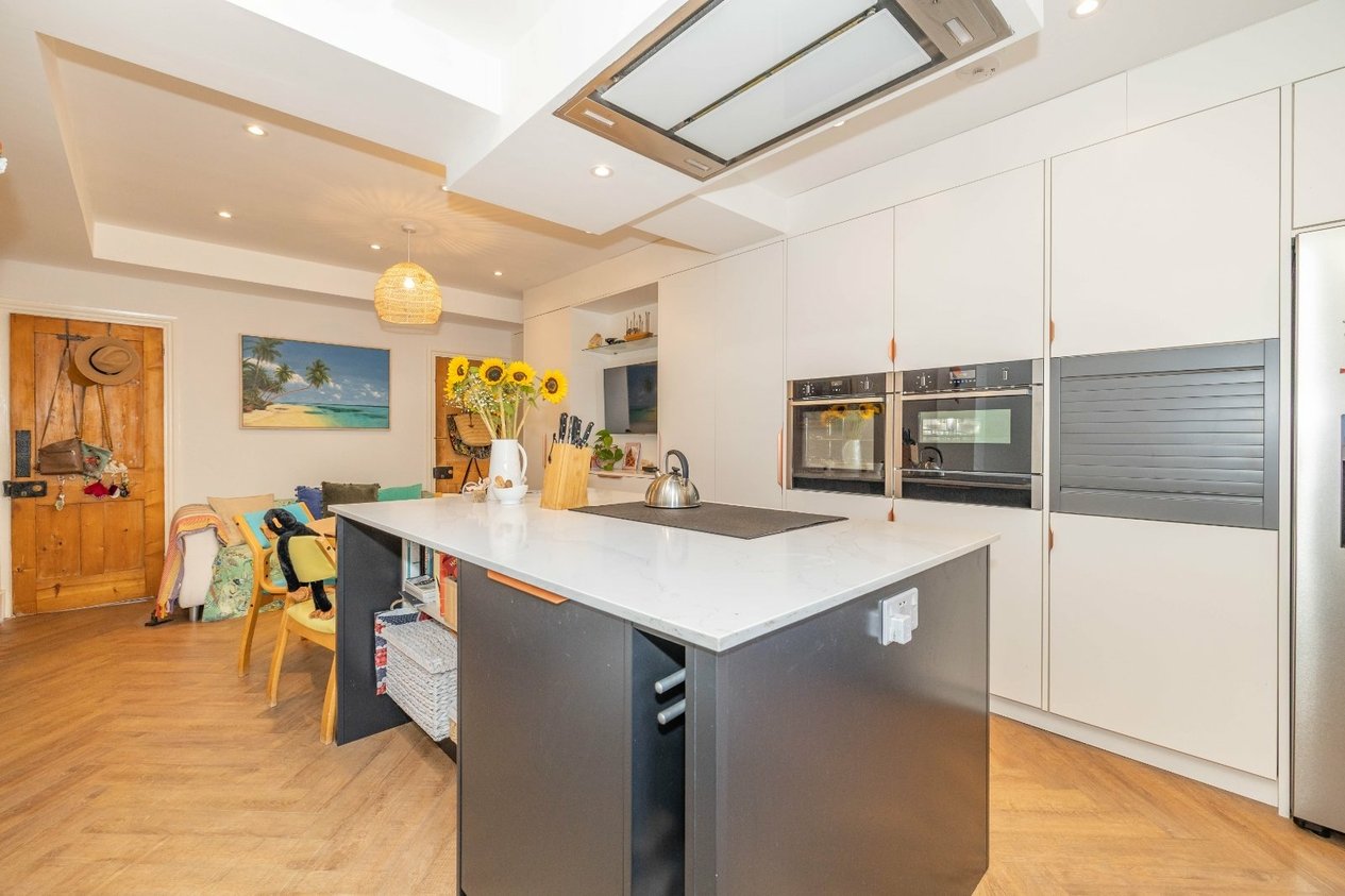 Properties Under Offer in Saxon Road Faversham