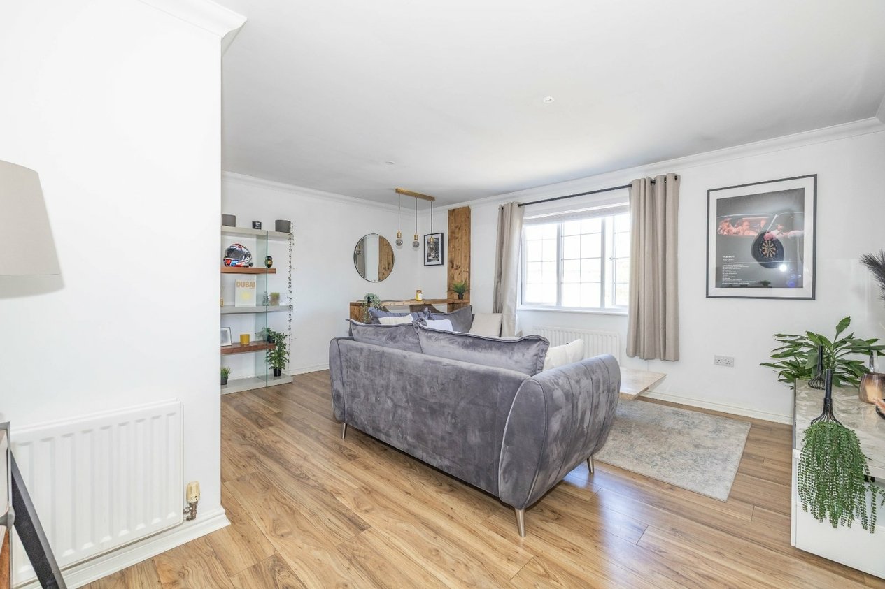 Properties For Sale in Scott Avenue Canterbury