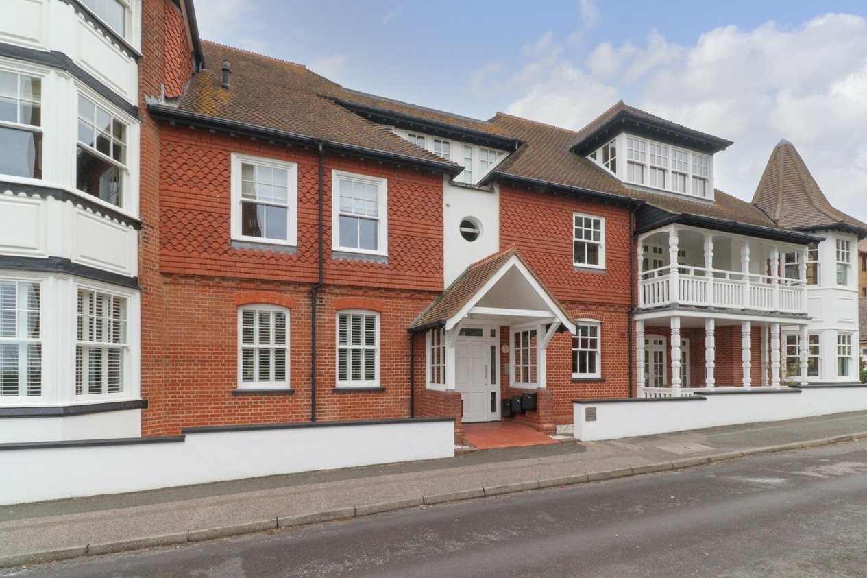 Properties Under Offer in Sea Road Westgate-on-Sea