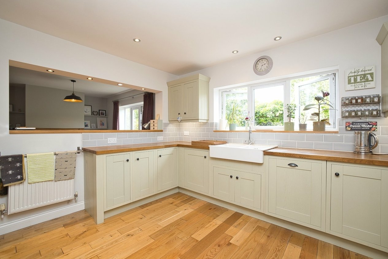 Properties Under Offer in Sea View Road Broadstairs